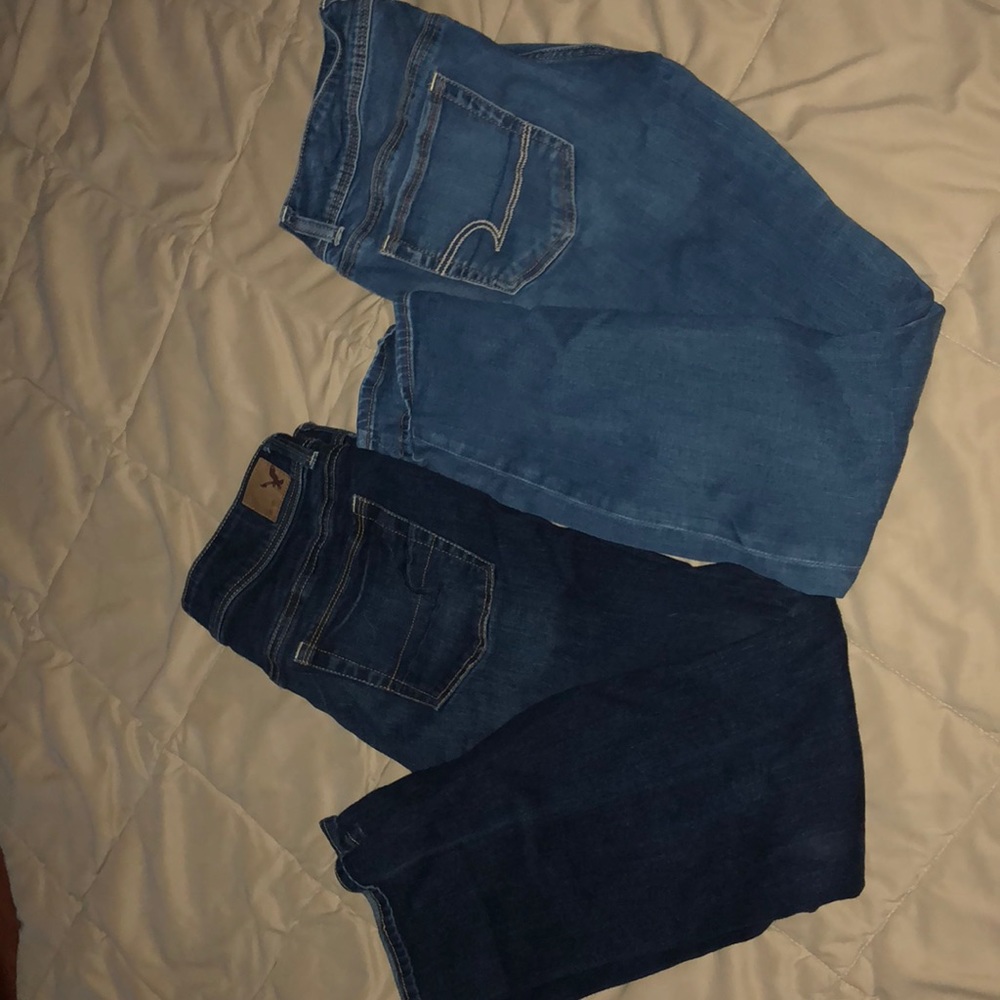 ✌🏻TWO✌🏻 American Eagle jeans